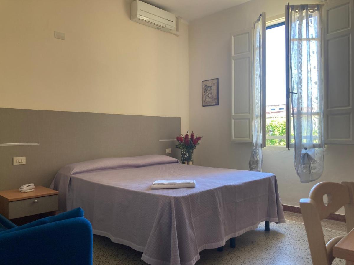 Hotel Verdesolemare Марина-ди-Пьетрасанта Экстерьер фото