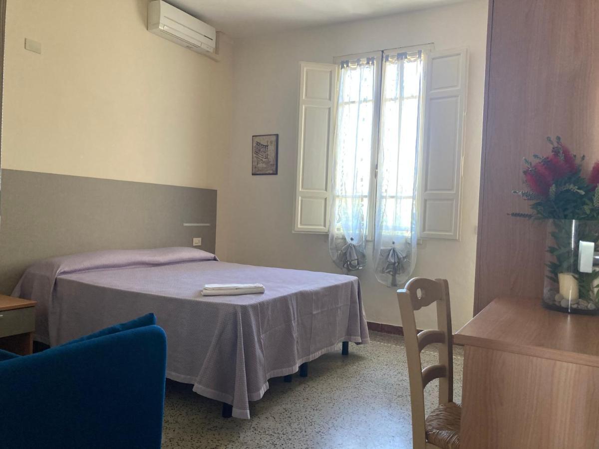 Hotel Verdesolemare Марина-ди-Пьетрасанта Экстерьер фото